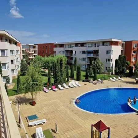 Large Studio Apt, Nesebar Fort 阳光海滩